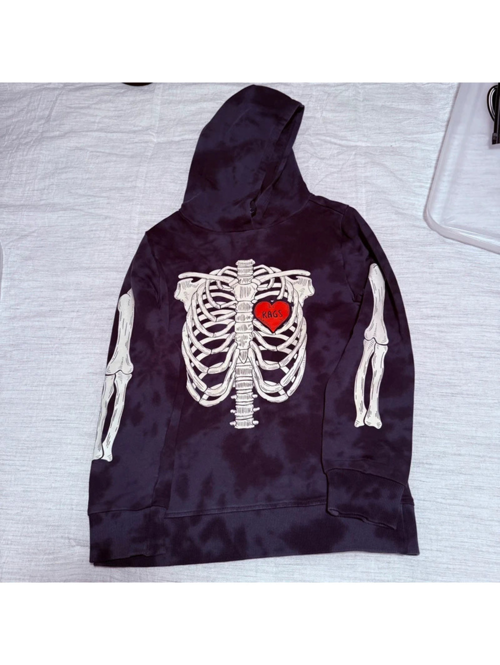 Rags to raches skelly hoodie red heart